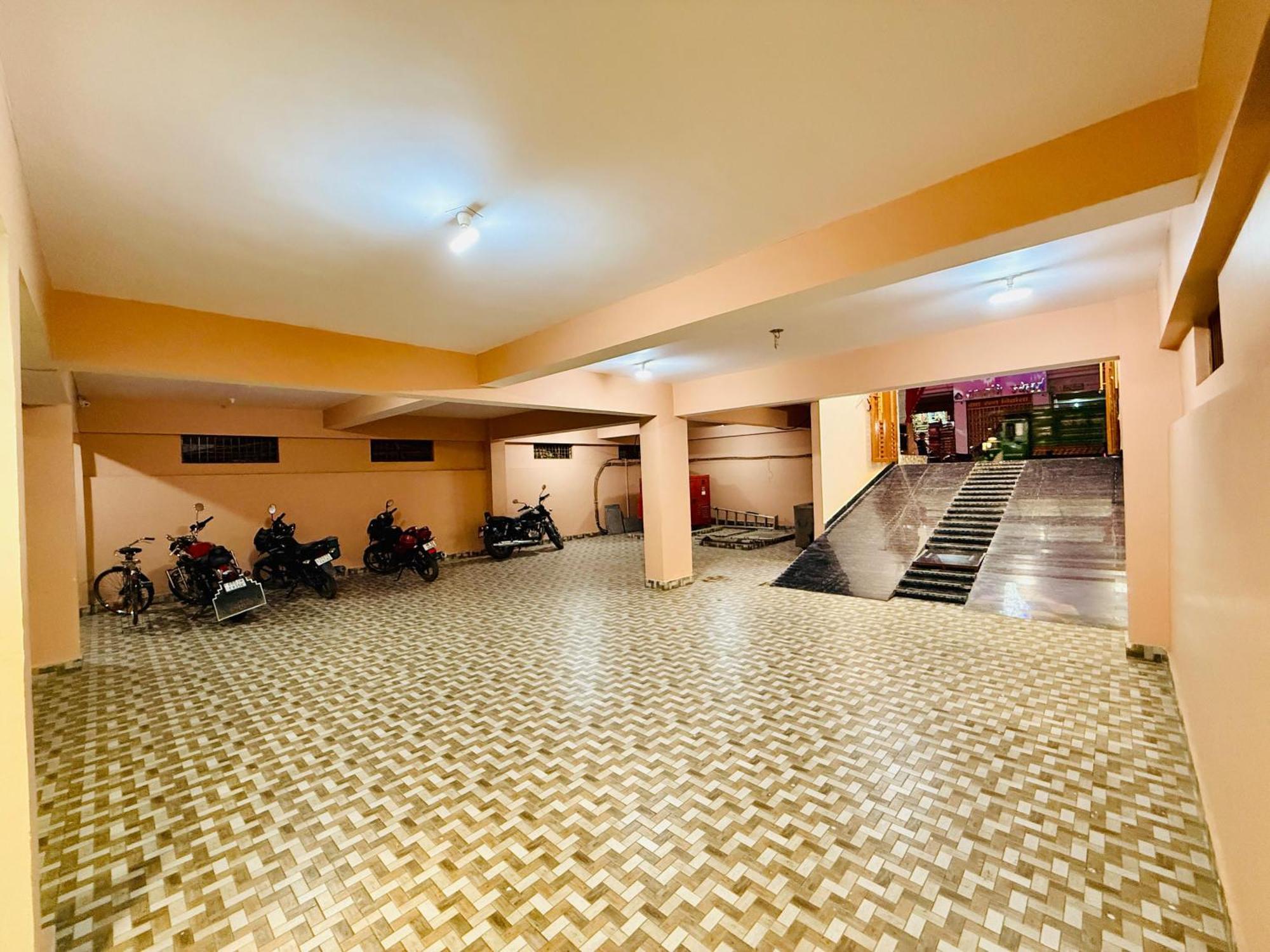 Hotel Golden Crystal Patna  Extérieur photo