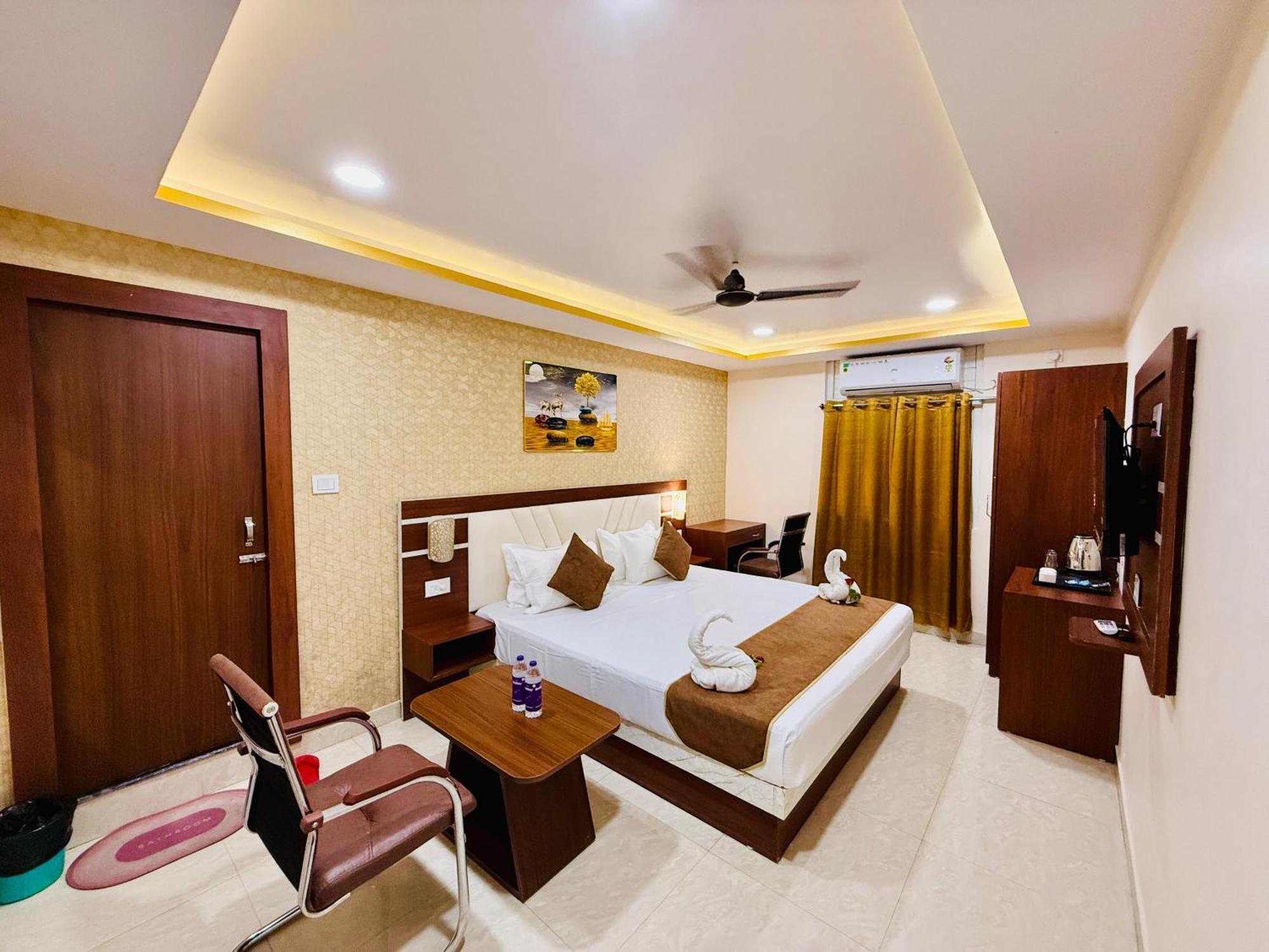 Hotel Golden Crystal Patna  Extérieur photo