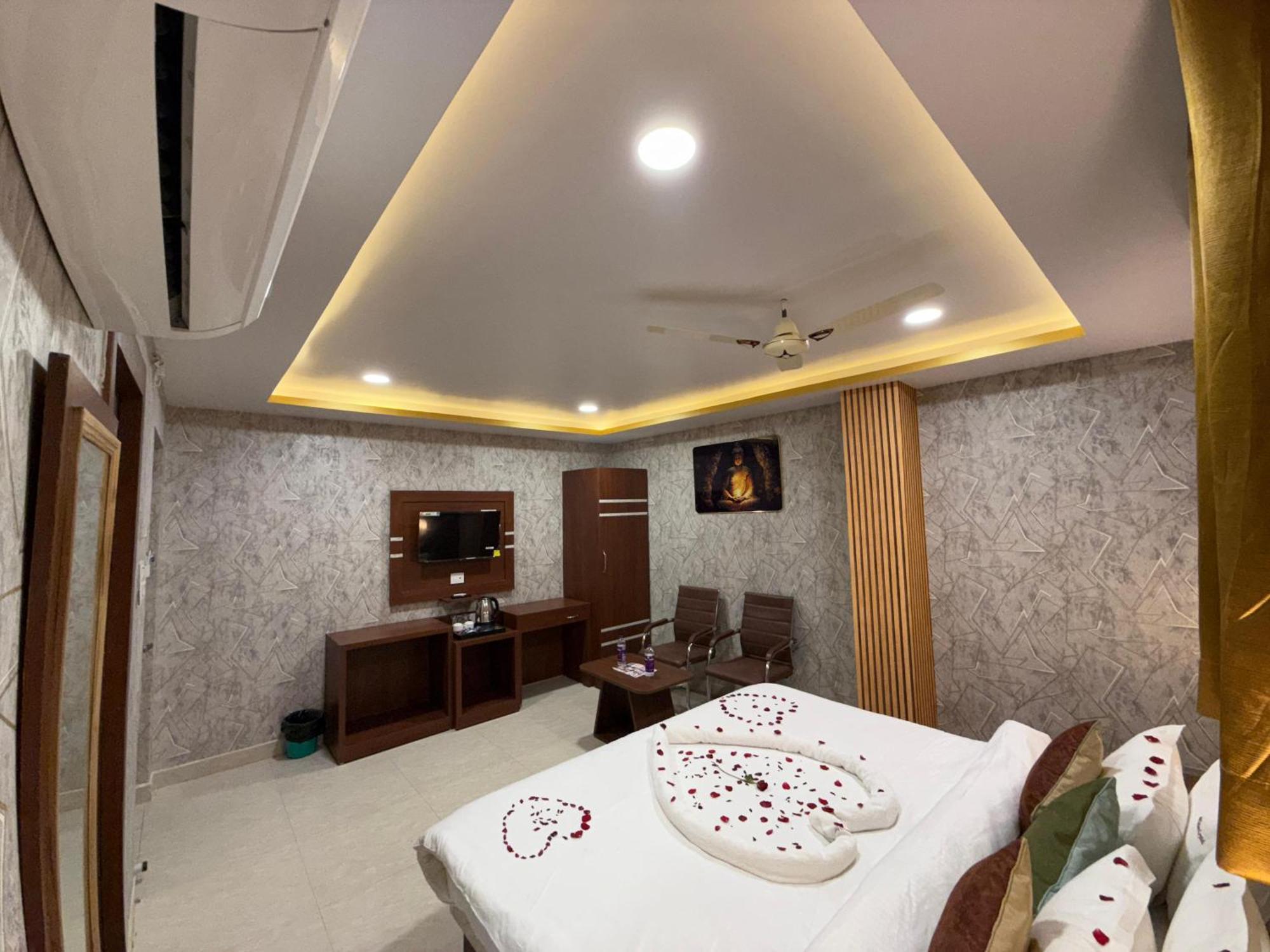 Hotel Golden Crystal Patna  Extérieur photo